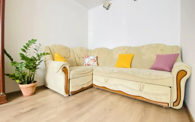 Апартаменты Kantiata Yellow Floor (Кантиата Елоу Флор) на улице Полковника Сафронова