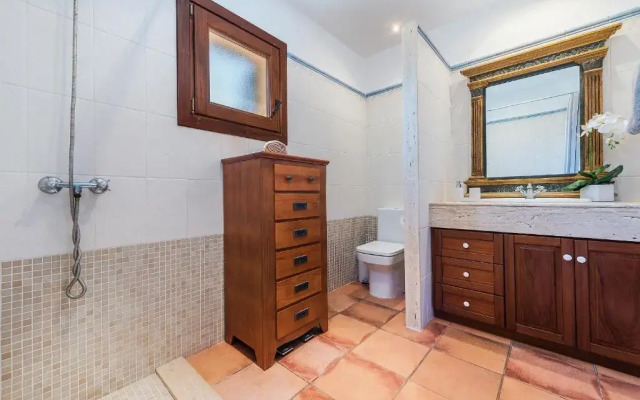 Casa Martina - Private Pool & 150m from the Beach