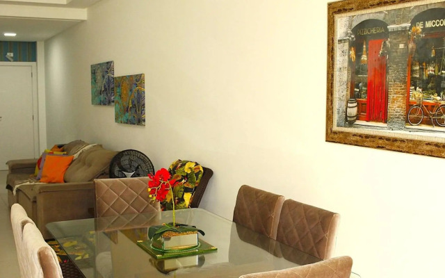 1067 - Apartamento para locação em Bombinhas com 03 suítes