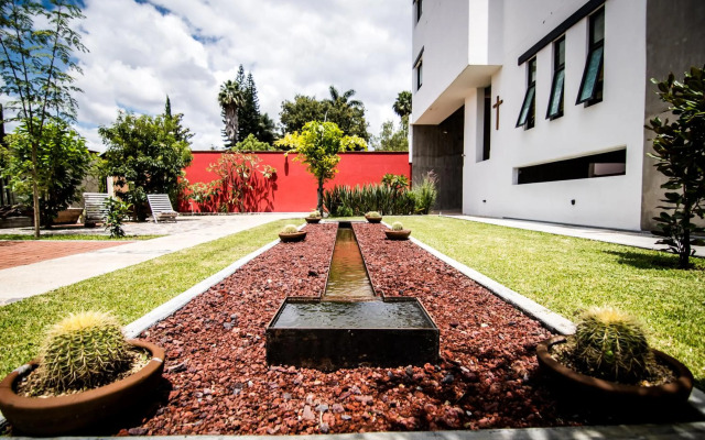 Maria Ines Hotel Suite