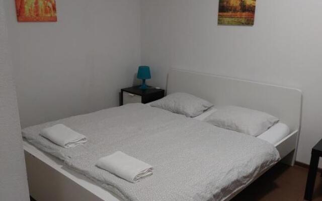 Ubytovanie - súkromie v meste (2)