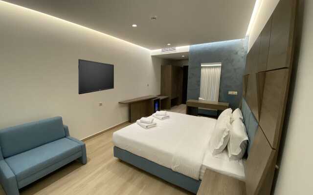 Mirror Hotel
