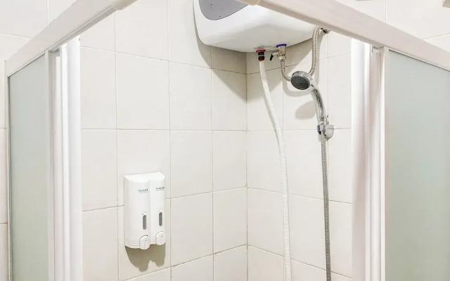 Good Deal And Restful 1Br At Apartment Thamrin Residence
