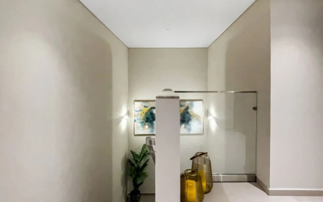 bnbme | Boulevard Heights | 3 + Maids