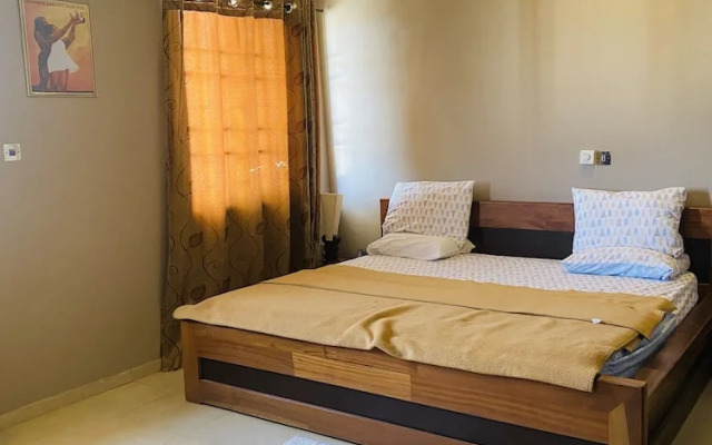 Luxurious Ten-Bedroom Lodge Apartment
