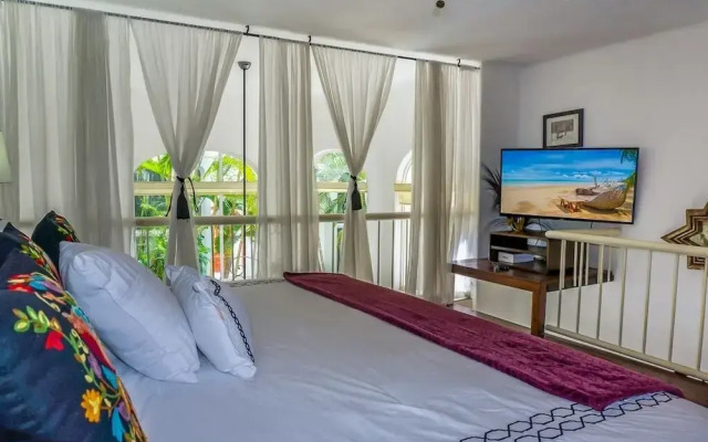 Royal Palms 3 1 Bedroom Condo by RedAwning