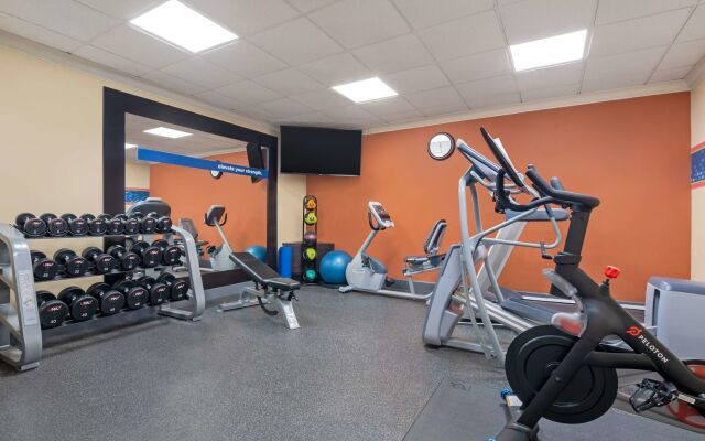 Hampton Inn & Suites Stamford