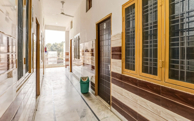 Spot On Dehra Sabri Hotel