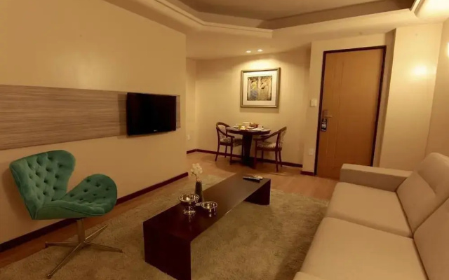Hotel Serrano