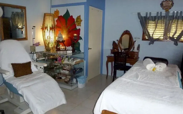 Limestone holiday resort Curacao