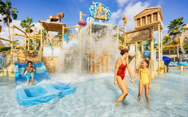 The Royal at Atlantis