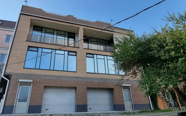 Таунхаус с панорамной крышей