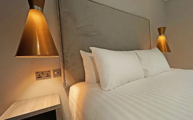 1820 Boutique Rooms and Suites