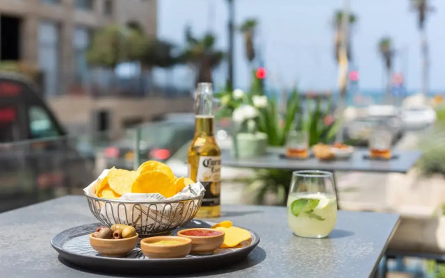 The Savoy Tel-Aviv, Sea Side