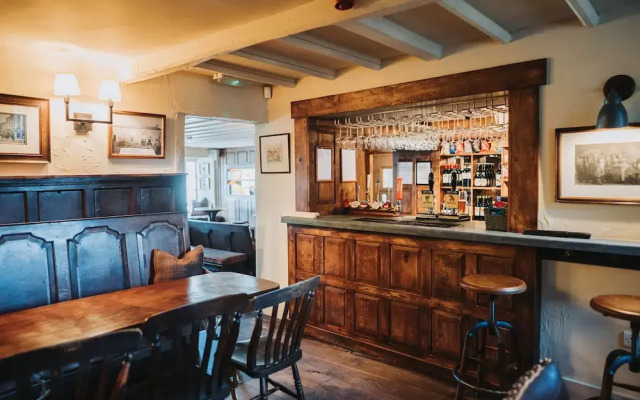 Assherton Arms