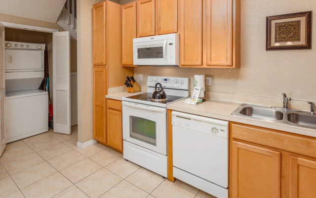 Coral Cay-ru1054