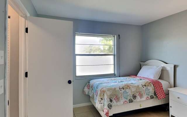 Sunshine Canal Home