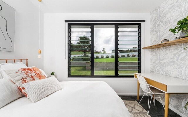 Your Luxury Escape - Scenic Vista