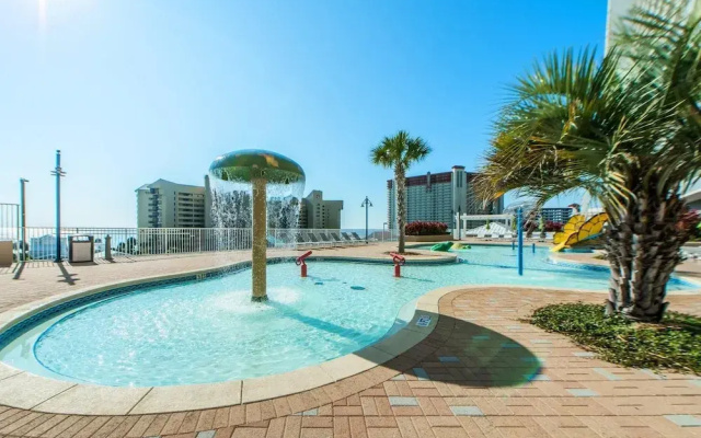 Laketown Wharf 806