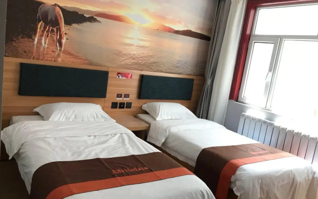 Jun Hotel Hebei Qinhuangdao Haigang District Yanshan Street Nursing School