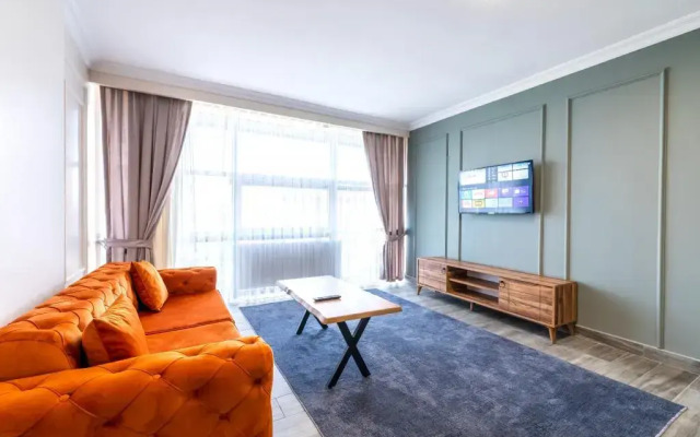 Royal Luxury Suites Hotel