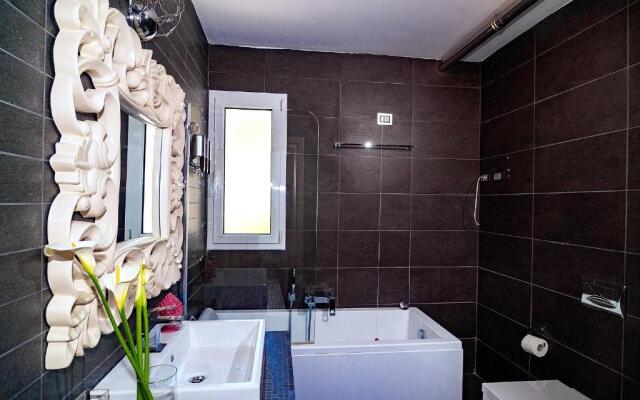 Maison27 (Adults Only)
