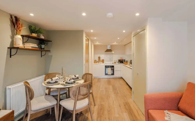 Waterside Living I Luxe Apartments