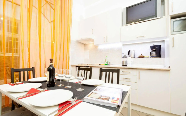 Like Home Opera Apartments