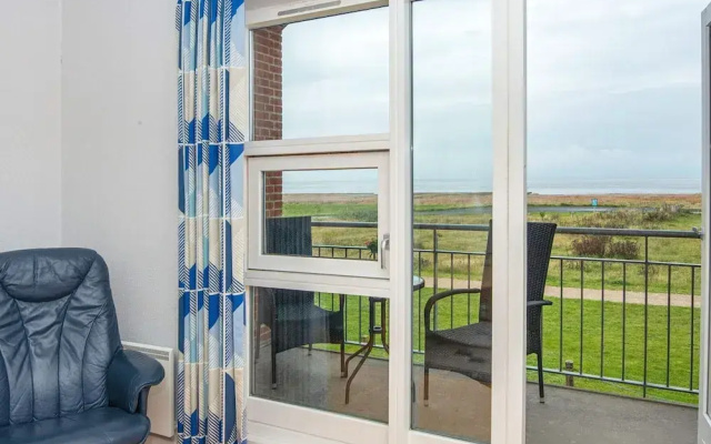 6 Person Holiday Home in Hojer