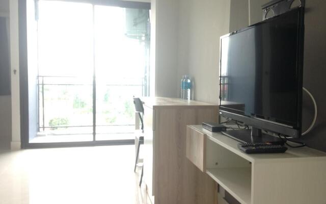 Ploen Ploen Residence