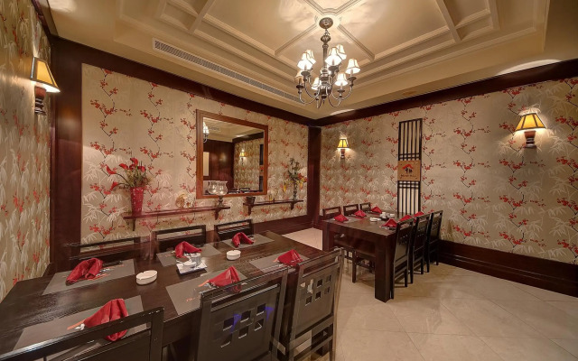 Ascot Hotel