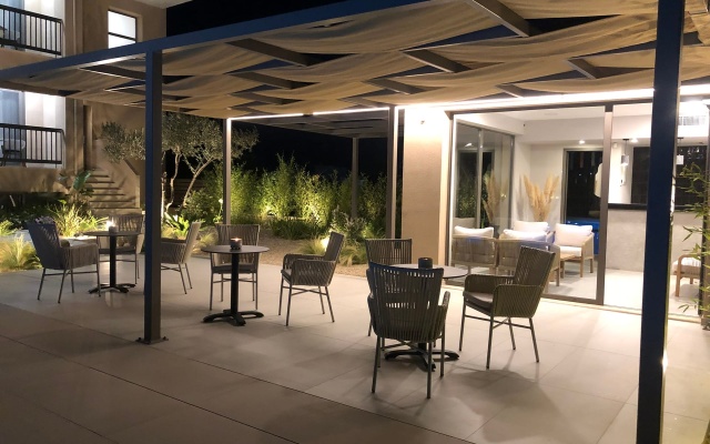 Olivessa Resort
