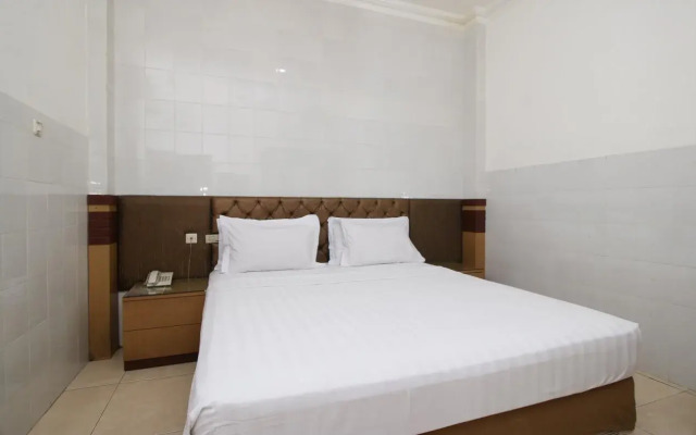 Metro Hotel