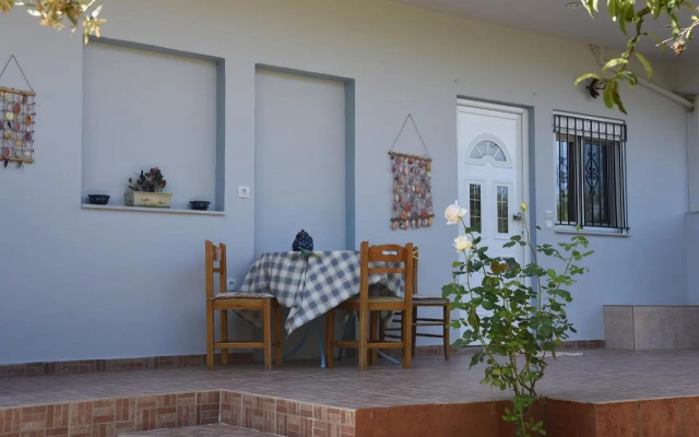 Mina Apartments