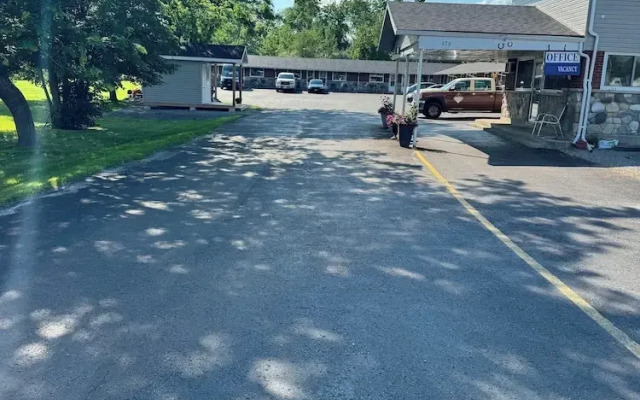 Roger's Motel