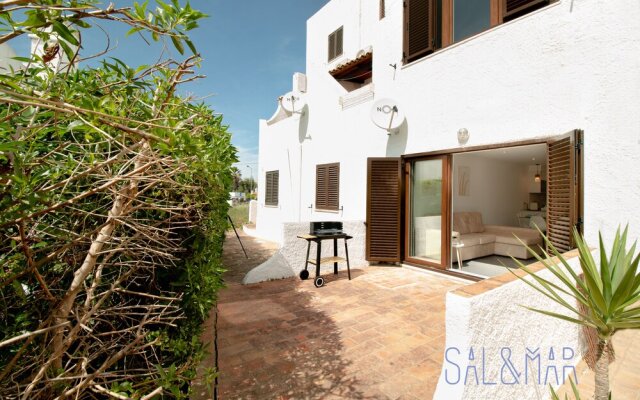 Sal e Mar Beautiful 2 Bed Villa in Cabanas Tavira
