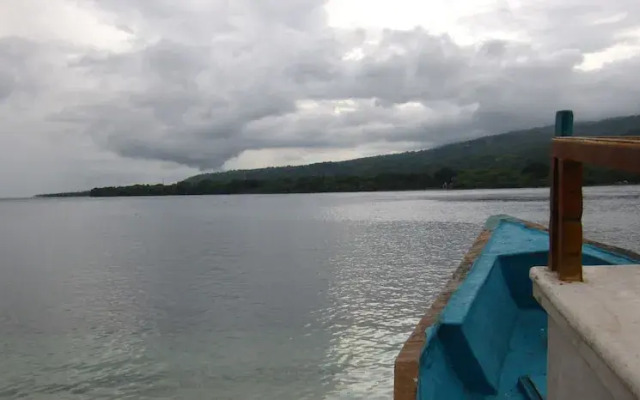 Larantuka Beach Apartments