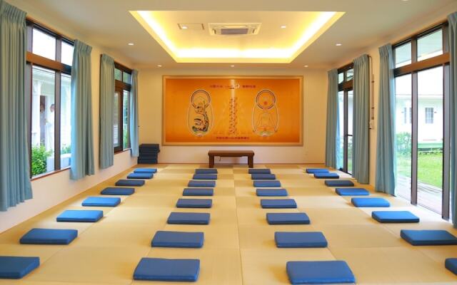 Wayn-Zen Onna Hotel