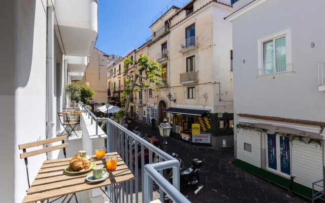 Spacious 3 bedrooms apartment in Sorrento OldTown