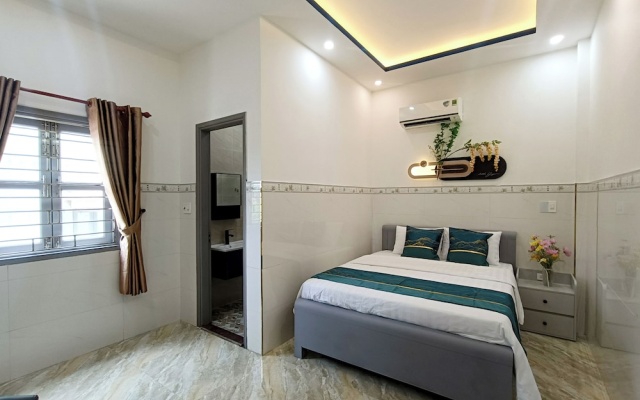 Aroma-Pool-Breakfast-Man Thai beach – Guest Rooms – Da Nang