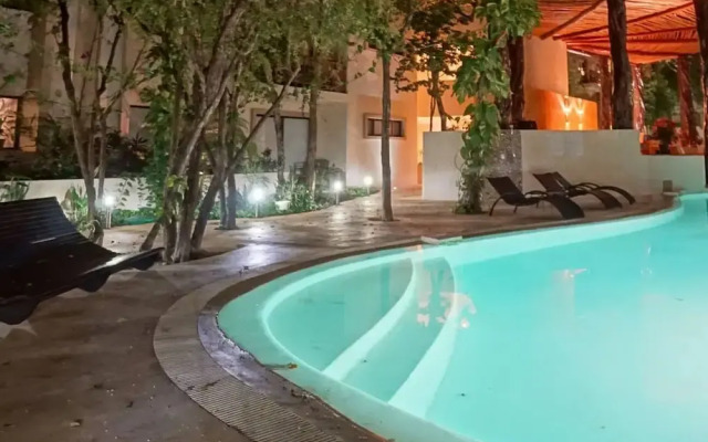 Private Roof, Pool+ Exclusive Offers /rstprca-301d