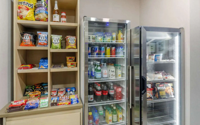 Country Inn & Suites by Radisson, Charlottesville-UVA, VA