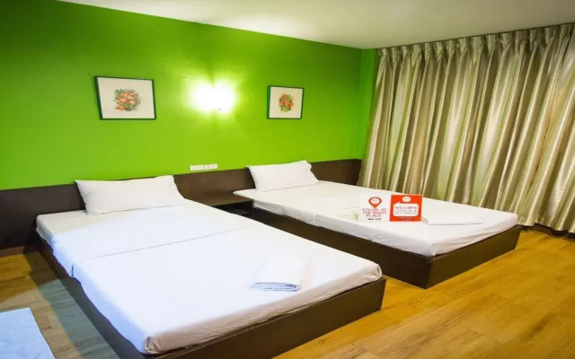 NIDA Rooms Phra Khanong 2163 Place