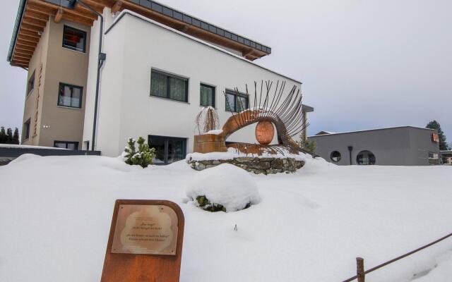 Apartment in Neukirchen near the mountain railway