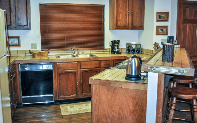 Mammoth Sierra Townhomes #40