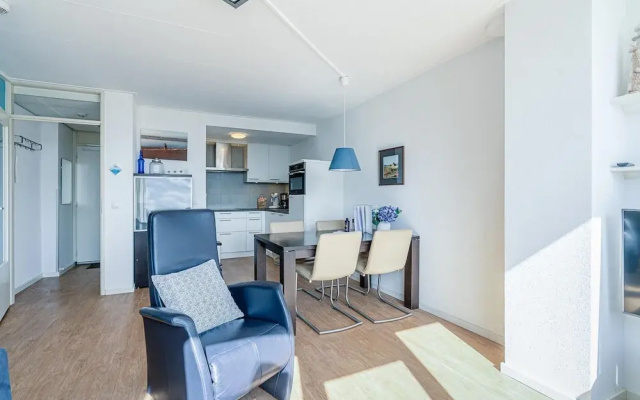 2 Person Apartment With Island View