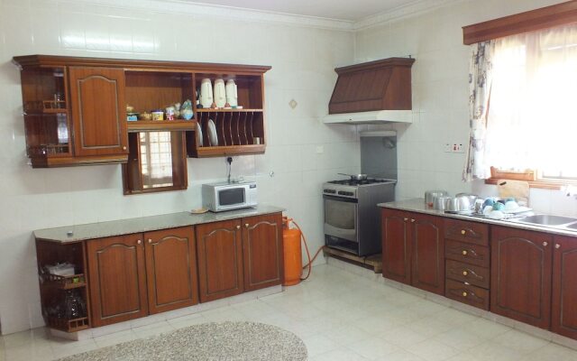 Family Nest Guest House