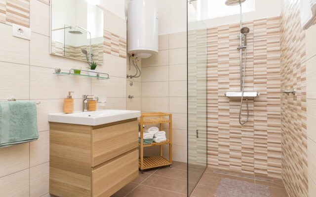 Amazing Home in Pula With Wifi and 2 Bedrooms