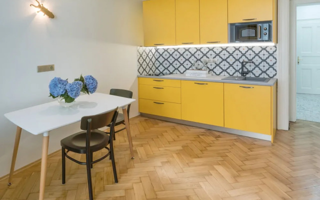 Mordecai Twelve Apartments by Adrez Living