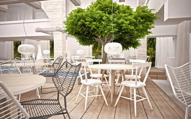 Sentido More Meni Residence